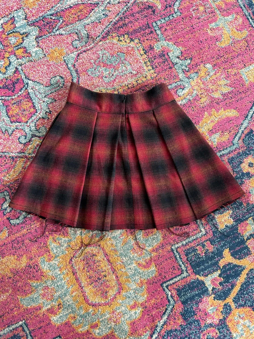 Free People | Women’s Red/Black Plaid Wool Blend Pleated Raw Hem Mini Skirt Sz 2
